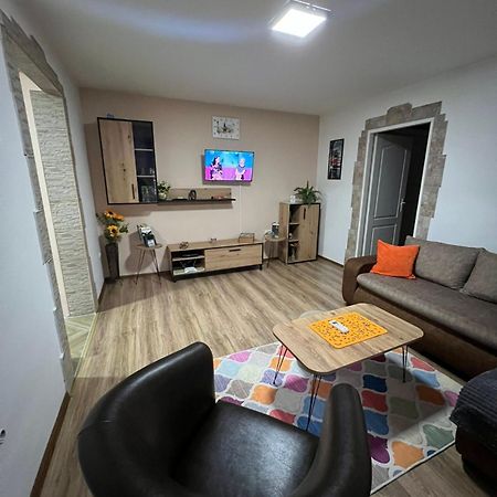 Apartman Su Libero Apartment Subotica Bagian luar foto