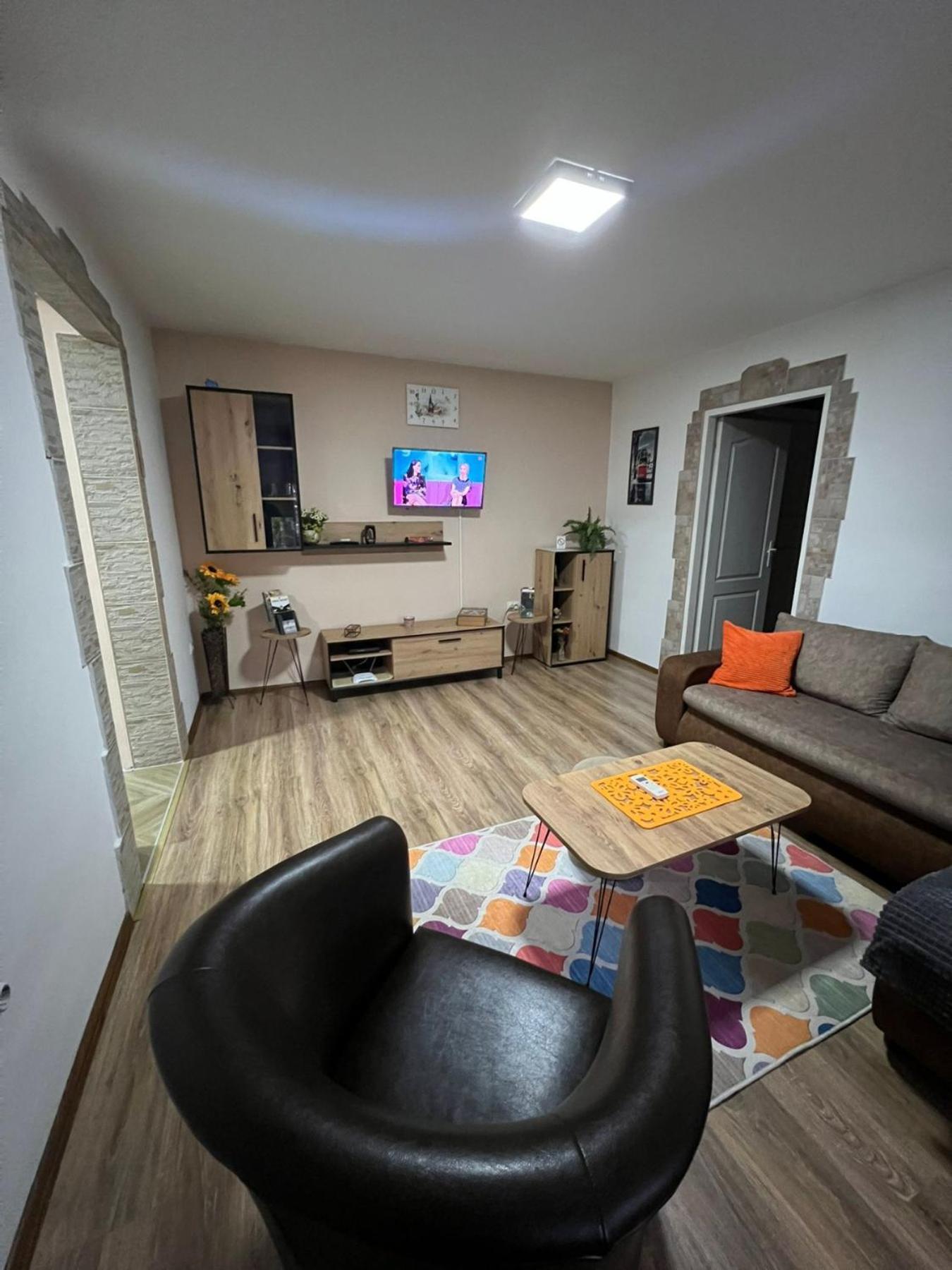 Apartman Su Libero Apartment Subotica Bagian luar foto